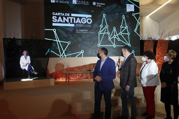 Os conselleiros de Cultura e Sanidade, Román Rodríguez e Xullo García Comesaña, asisten a clausúraa do foro Carta de Santiago. XUNTA DE GALICIA 