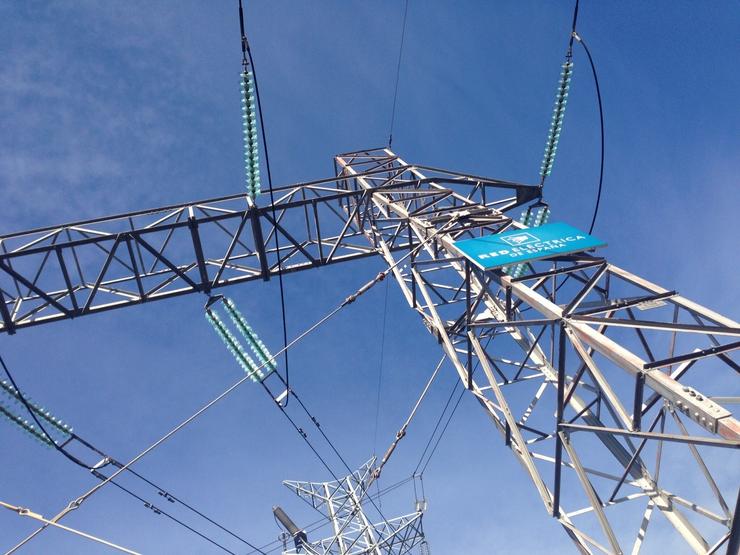 Tendido eléctrico da luz / EUROPA PRESS - Arquivo