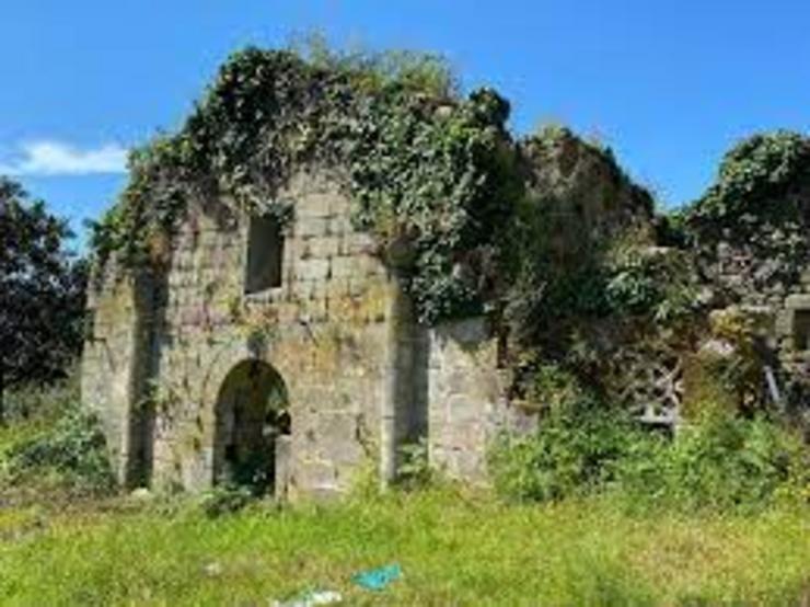 Mosteiro de San Paio de Albeos/ Crecente.es