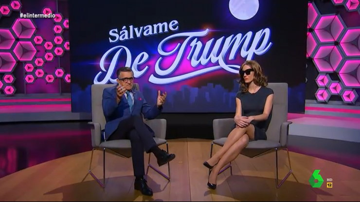 Imaxe do sketch de El Intermedio no que se representa a Melania Trump con tópicos galegos