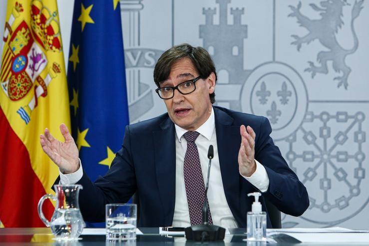 O ministro de Sanidade, Salvador Illa, ofrece unha rolda de prensa posterior ao Consello Interterritorial do Sistema Nacional de Saúde, en Moncloa, Madrid (España), a 23 de decembro de 2020.. EUROPA PRESS/R.Rubio.POOL - Europa Press / Europa Press