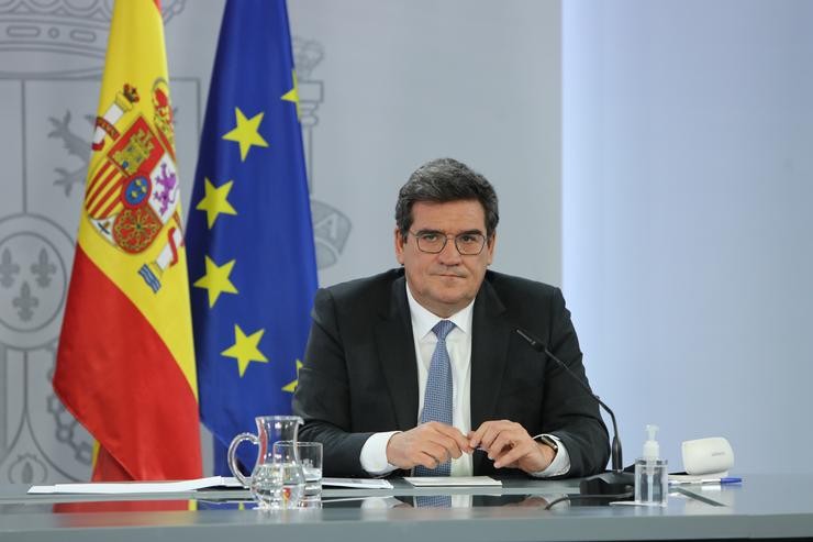O ministro de Inclusión, Seguridade Social e Migracións, José Luís Escriváinterviene durante a rolda de prensa posterior ao Consello de Ministros, no Complexo da Moncloa, en Madrid (España), a 2 de febreiro de 2021.  O Consello de Ministros ha aprob. EUROPA PRESS