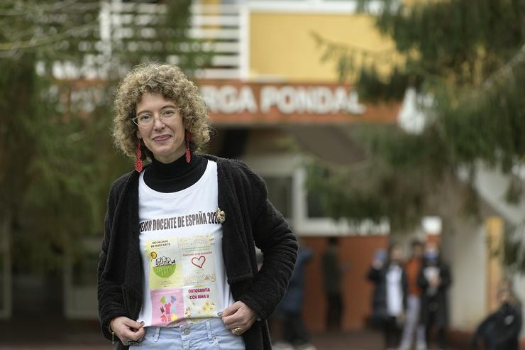Retrato da docente Alicia Tojeiro, recoñecida como a mellor profesora de Primaria de España, en Oleiros. M. Dylan - Europa Press / Europa Press