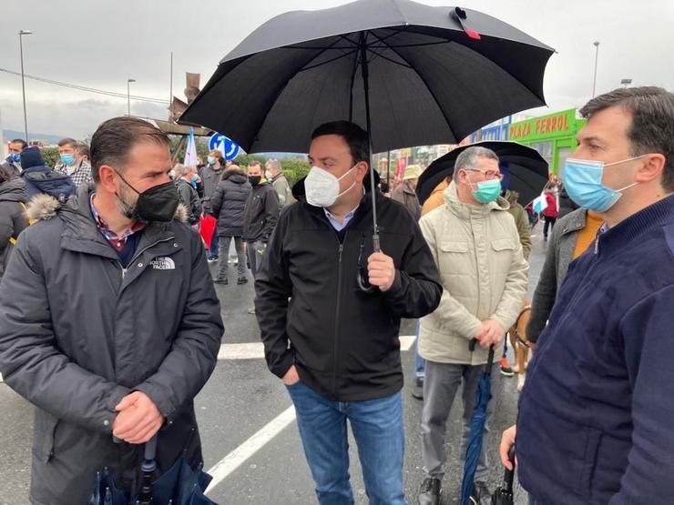 O alcalde de Ferrol, Ángel Mato; o rexedor das Pontes, Valentín González Formoso; e o secretario xeral do PSdeG, Gonzalo Caballero / PSOE A Coruña.