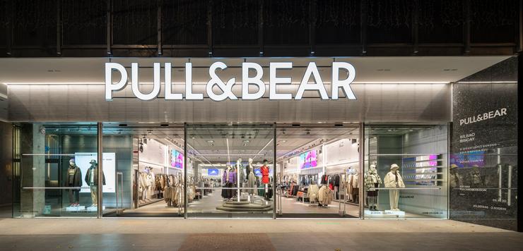 Tenda en Bilbao de Pull& Bear / Inditex - Europa Press.