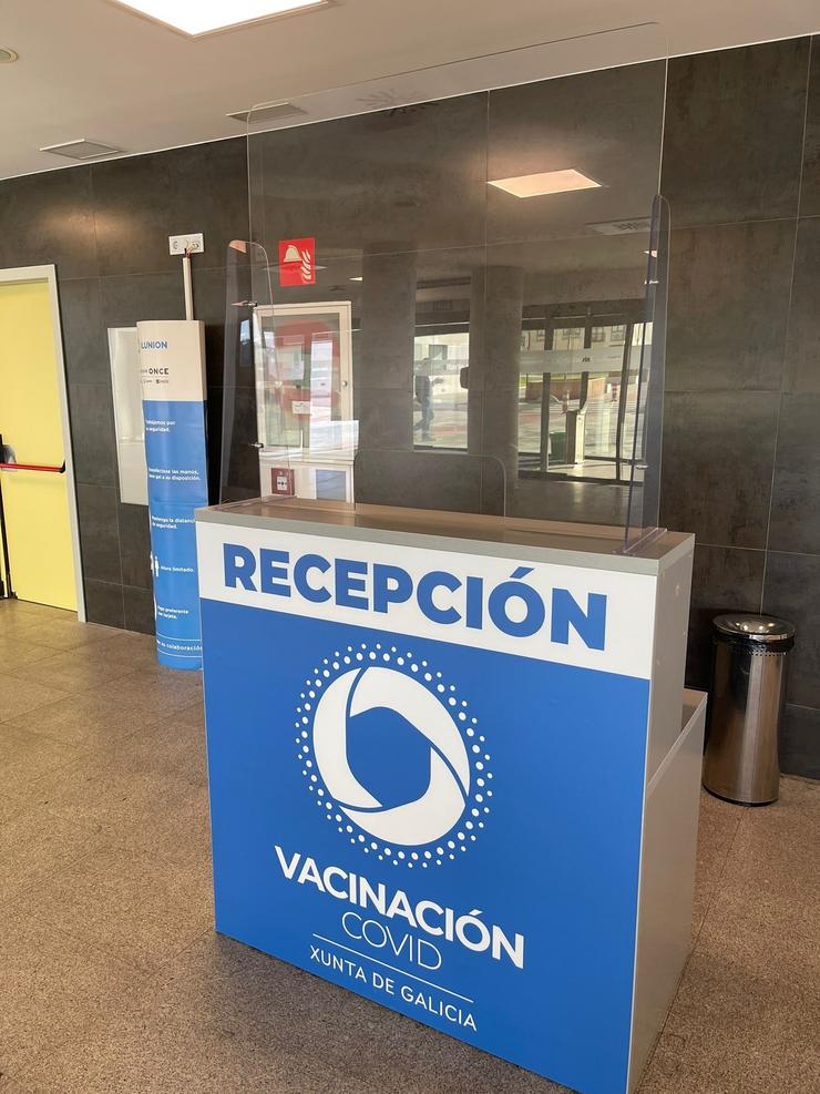A área Sanitaria de Ourense, Verín e Ou Barco prosegue o proceso de vacinación.. ÁREA SANITARIA DE OURENSE 