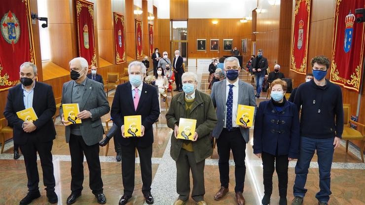 Presentación no Parlamento de Galicia dun libro en memoria de Celso Emilio Ferreiro 