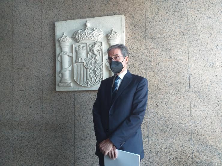 O presidente do Tribunal Superior de Xustiza de Galicia (TSXG), José María Gómez y Díaz-Castroverde, ás portas dos xulgados de Vigo. / Europa Press