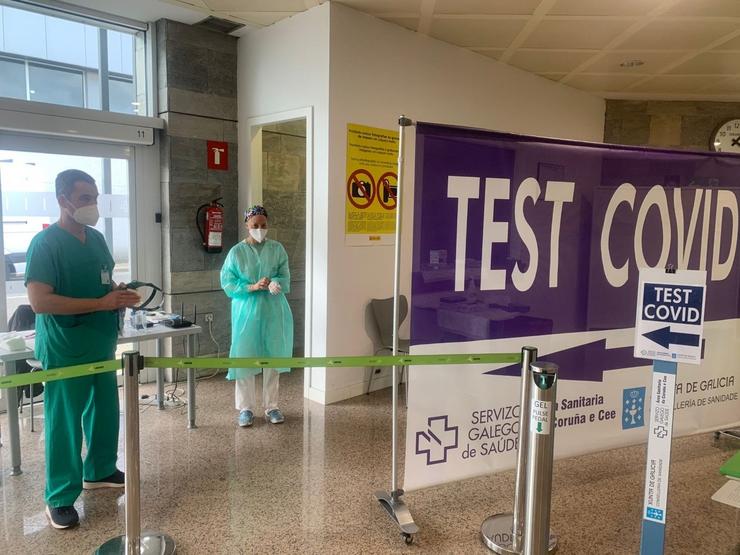 Cribado no aeroporto de Alvedro / Sergas. / Europa Press