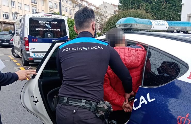 A Policía Local detén unha persoa