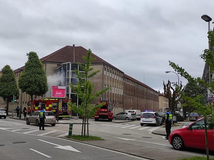 Incendio no edificio do Rexistro Xeral do Concello de Santiago. 