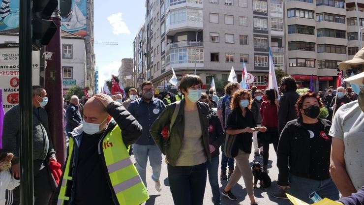 A portavoz nacional do BNG, Ana Pontón, xunto a deputados nacionalistas e membros da CIG, antes de participar na manifestación convocada polo sindicato o 1 de maio de 2021.. BNG 