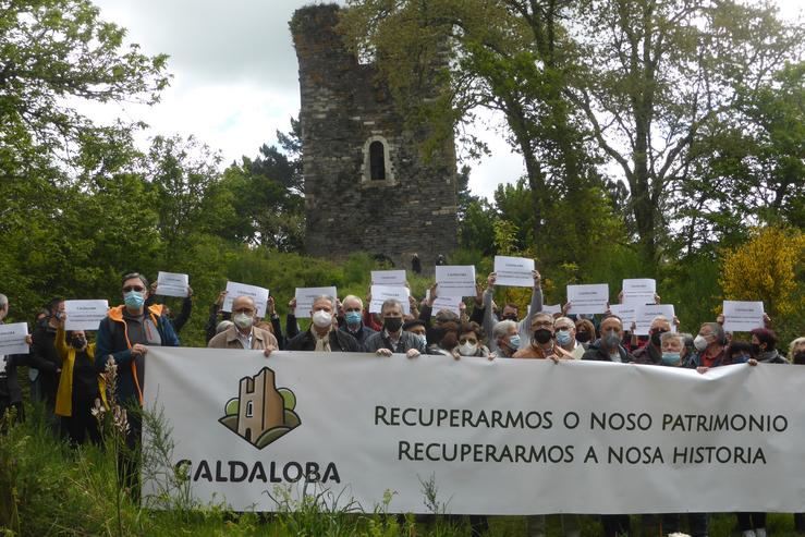 Concentración para reclamar a recuperación da torre de Caldaloba / RECUPERAR CALDALOBA.