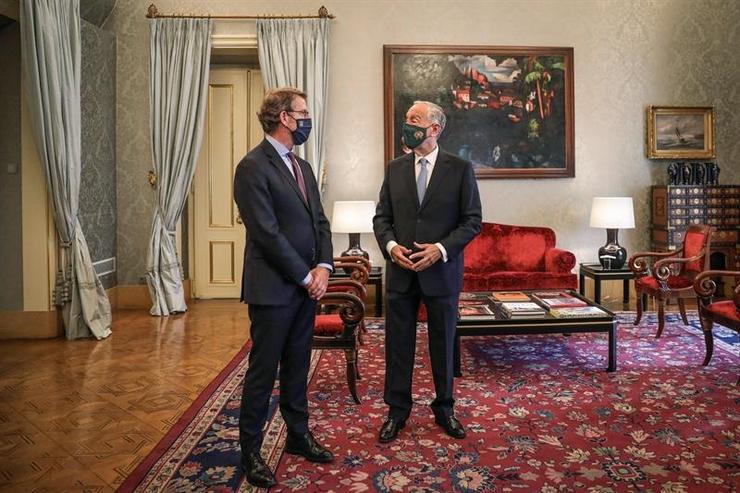 O titular da Xunta, Alberto Núñez Feijóo, co presidente da República de Portugal, Marcelo Rebelo de Sousa, en Lisboa / Xunta de Galicia.