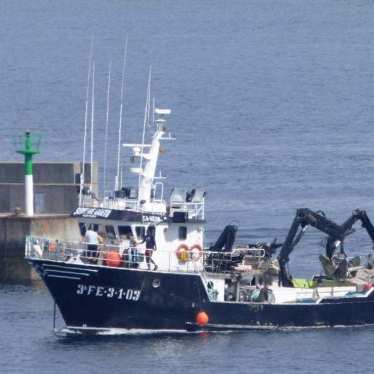 O 'Sempre Gueto', barco con base en Portosin 