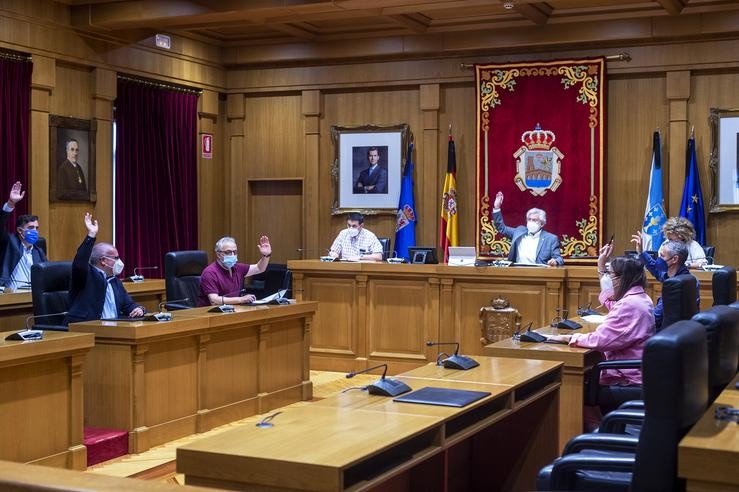 Reunión da xunta de goberno da Deputación de Ourense presidida polo vicepresidente Rosendo Fernández.. DEPUTACIÓN DE OURENSE 