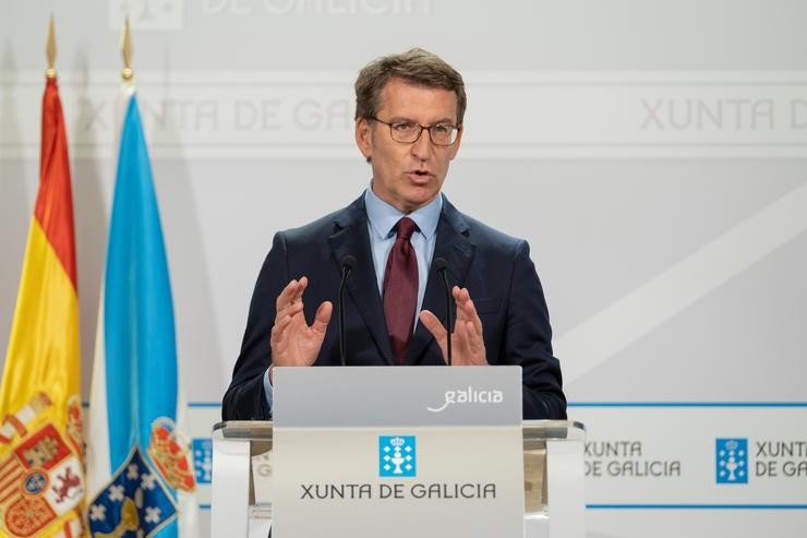 O titular do Goberno galego, Alberto Núñez Feijóo, na rolda de prensa posteiror á reunión semanal do seu Goberno. DAVID CABEZÓN @ XUNTA / Europa Press