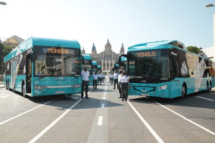 O Aerobús de Barcelona funcionará 24 horas ao día e estrea 33 vehículos sustentables. AMB / Europa Press