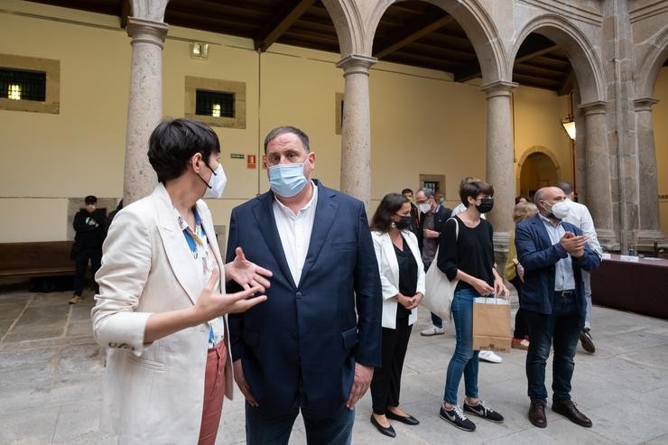 A portavoz nacional do Bloque Nacionalista Galego (BNG), Ana Pontón, e o o presidente de ERC, Oriol Junqueras nun acto organizado polo BNG en Santiago de Compostela. César Arxina - Europa Press 