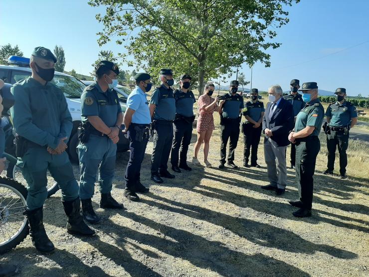 O subdelegado do Gobeiermo en Ourense visita o dispositivo da Garda Civil despregado na provincia para a campaña de verán. SUBDELEGACIÓN DO GOBERNO DE OURENSE / Europa Press