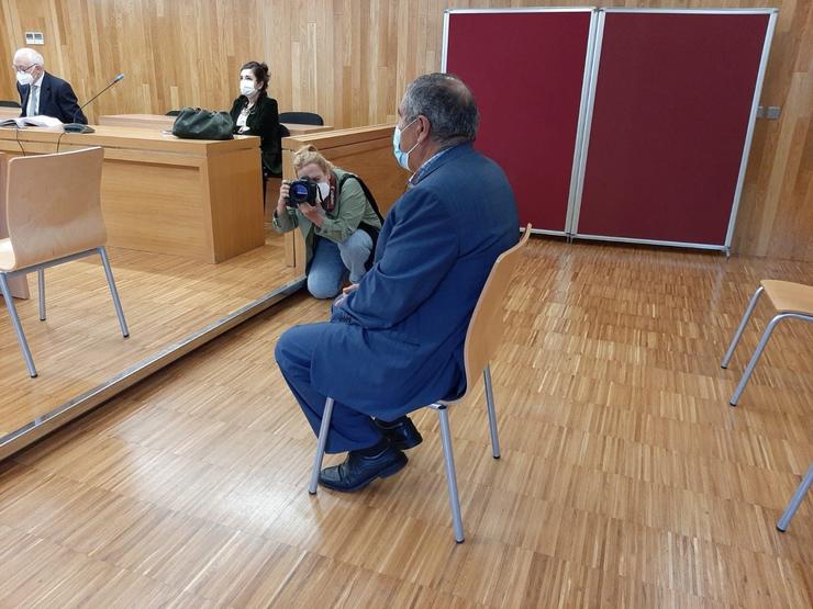 O que fose alcalde de Muras co PP Isaam Algnam Azzam, a xuízo por un suposto delito continuado de prevaricación