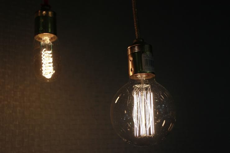 Arquivo - Lámpada, lámpadas, luz, electricidade, enerxía. EUROPA PRESS - Arquivo
