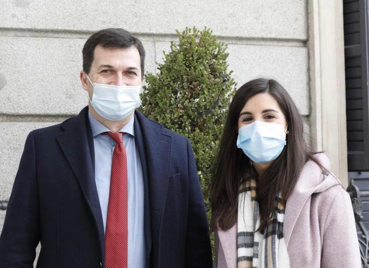 Uxía Tizón e Gonzalo Caballero 