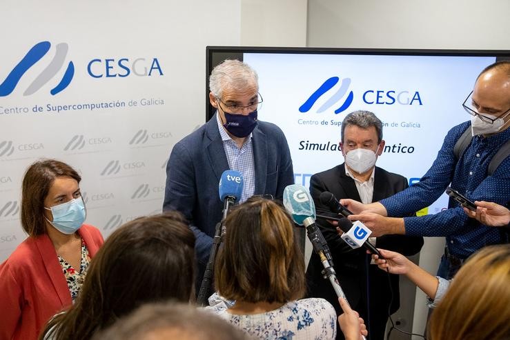 O vicepresidente segundo, Empresa e Innovación, Francisco Conde, visita o Centro de Supercomputación de Galicia. XUNTA 