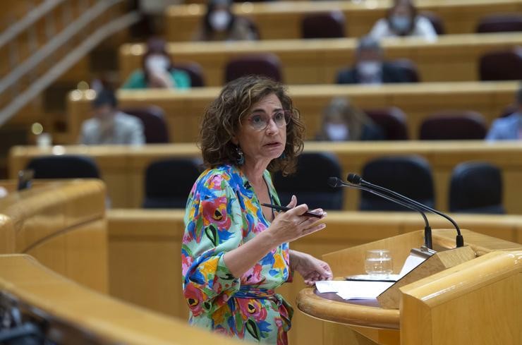 Arquivo - A ministra portavoz e ministra de Facenda, María Jesús Montero, intervén durante unha sesión de control ao Goberno no Senado. EUROPA PRESS/A.Ortega.POOL - Europa Press / Europa Press