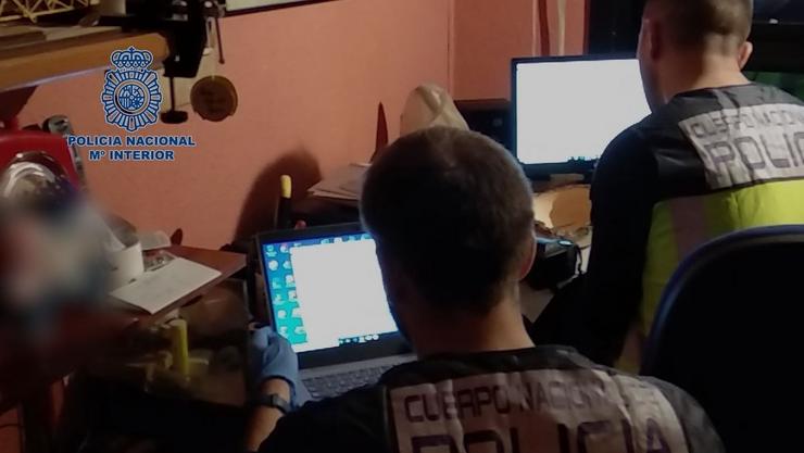 Operación contra a distribución de material pedófilo en redes sociais / Policía Nacional.