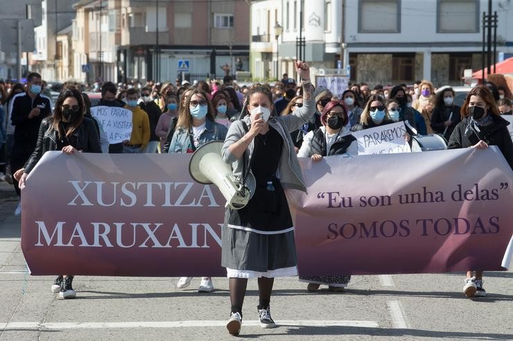 Manifestación en apoio ás 87 mulleres que en 2019 foron gravadas mentres ouriñaban nas festas da Maruxaina 