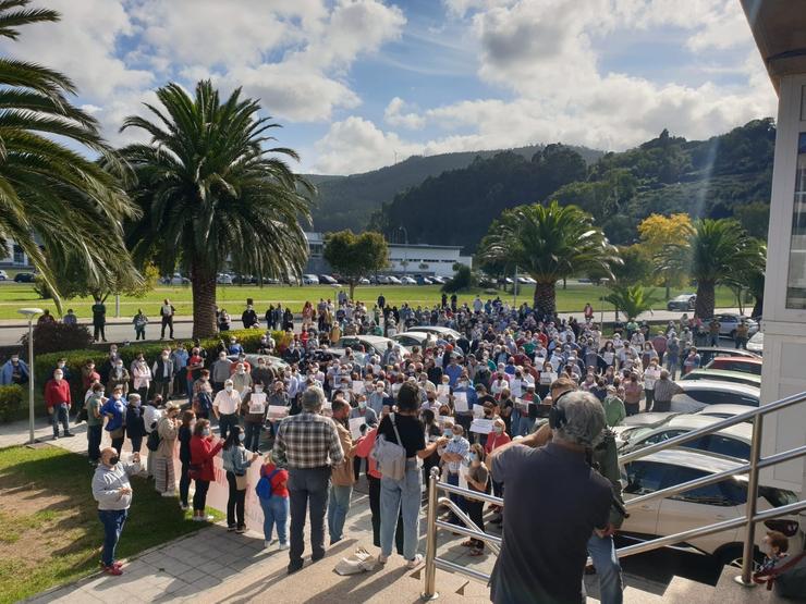 Concentración de gandeiros en Viveiro. UNIÓNS AGRARIAS / Europa Press