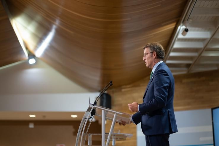 O titular do Goberno galego, Alberto Núñez Feijóo, na rolda de prensa posterior ao Consello da Xunta do 9 de setembro de 2021. DAVID CABEZÓN / XUNTA / Europa Press