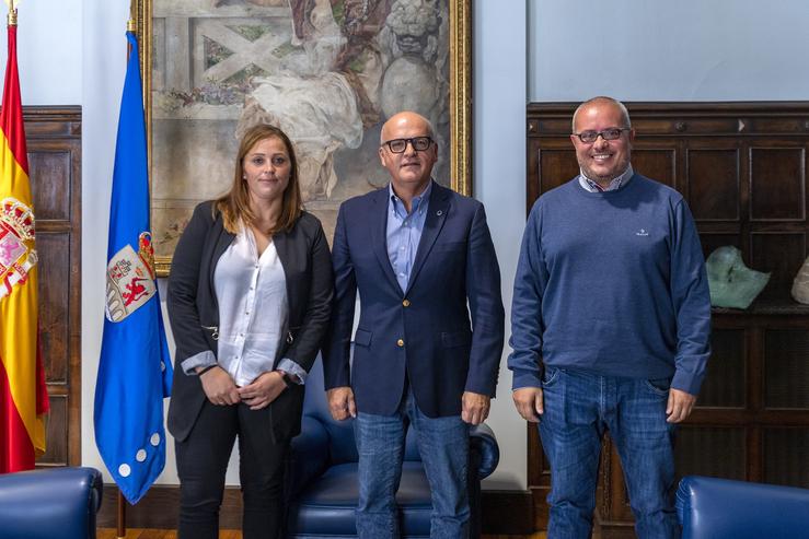 Reunión de Manuel Baltar e a nueav alcaldesa de Cenlle.. DEPUTACIÓN DE OURENSE / Europa Press