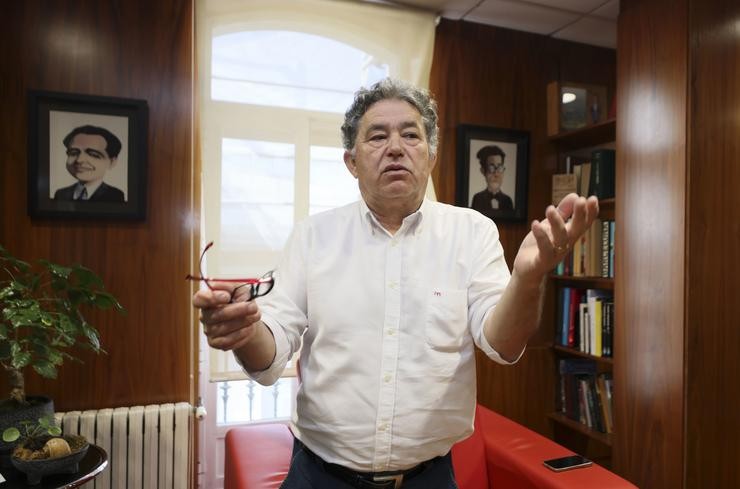 O alcalde de Pontevedra, Miguel Anxo Fernández Lores, durante unha entrevista 