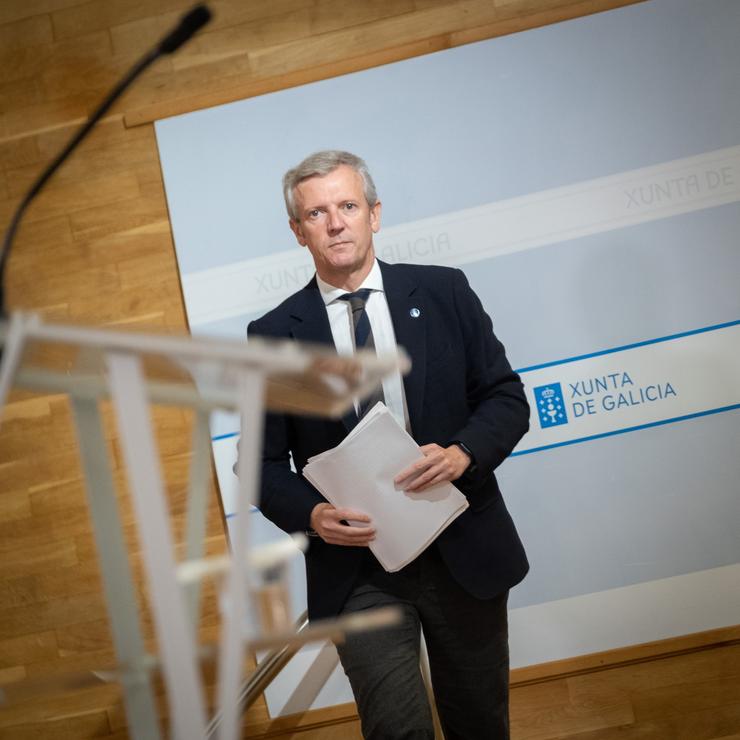 O presidente da Xunta, Alfonso Rueda, na rolda de prensa tras o Consello da Xunta. San Caetano, Santiago de Compostela, 27/10/22.. XUNTA / Europa Press