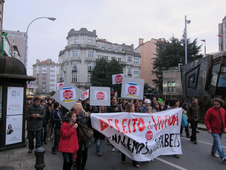 Arquivo - Manifestación de Stop Desafiuzamentos en Santiago. EUROPA PRESS - Arquivo / Europa Press