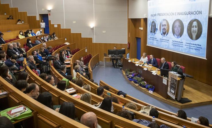 O conselleiro de Sanidade participa no acto polo 50 aniversario do Servizo de Medicamento Preventivo do CHUS 