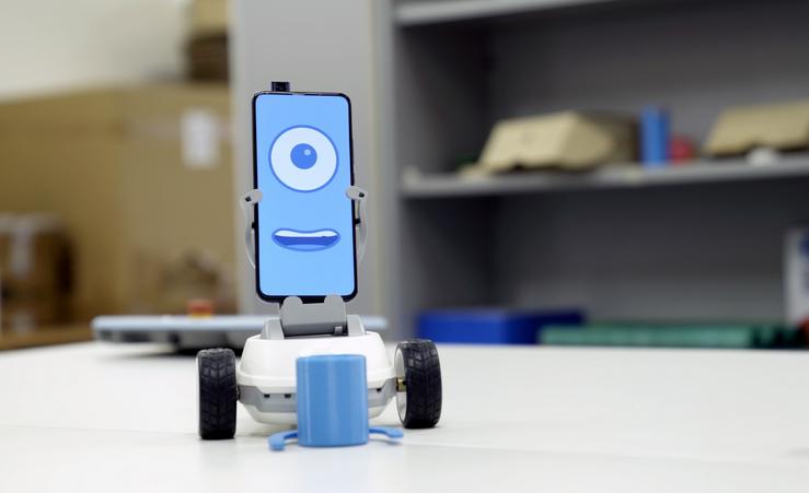 Robobo, robot educativo deseñado en Galicia / remitida