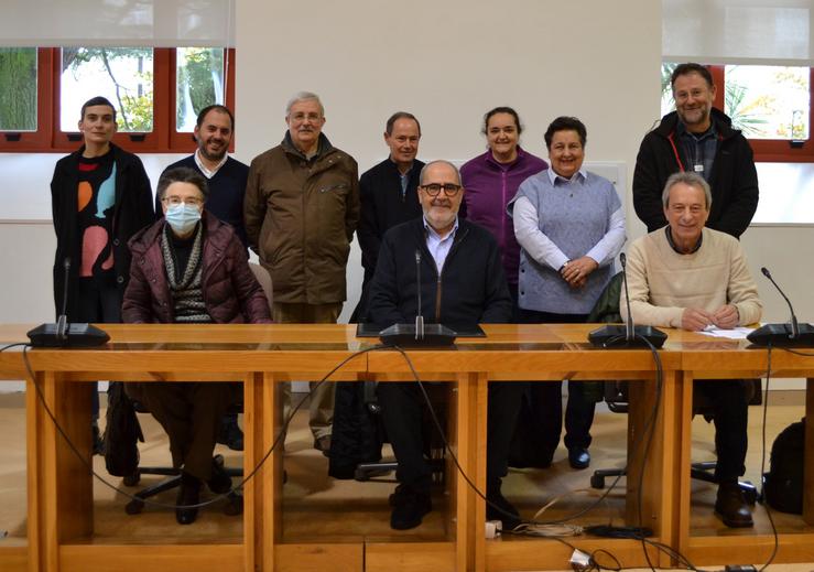 Promotores da iniciativa lexislativa popular para restaurar a letra orixinal do Himno de Galicia e facela oficial na lexislación de símbolos / Promotores da ILP