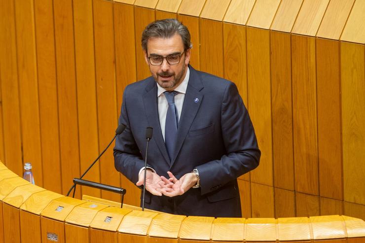 O vicepresidente segundo e conselleiro de Presidencia, Xustiza e Deportes, Diego Calvo, no Parlamento de Galicia. XUNTA / Europa Press
