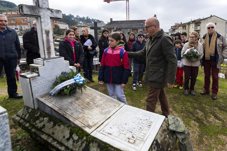 Homenaxe a Eduardo Branco Amor no 43 aniversario da súa morte / Alberte Paz