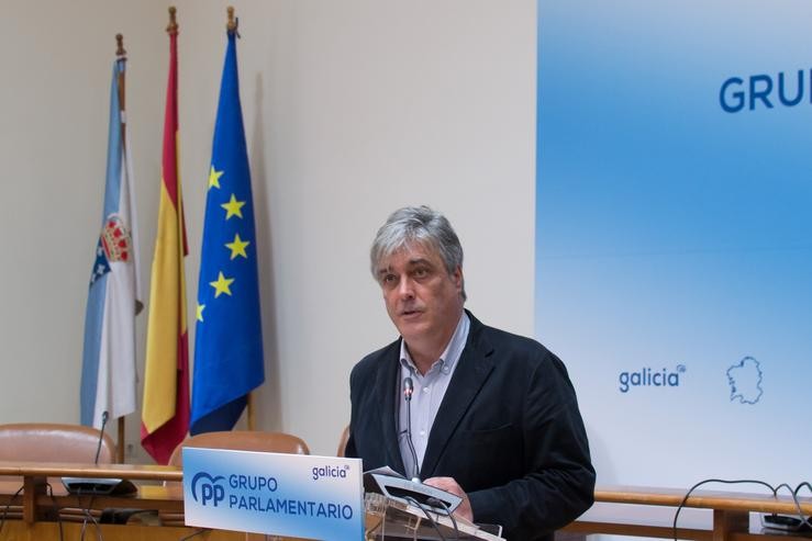 Pedro Puy (PP) en rolda de prensa. PP 