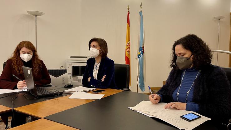 A conselleira de Medio Ambiente, Anxos Vázquez, participa nunha reunión por videoconferencia co comisario europeo de Medio Ambiente, Virginijus Sinkevi?ius. XUNTA 