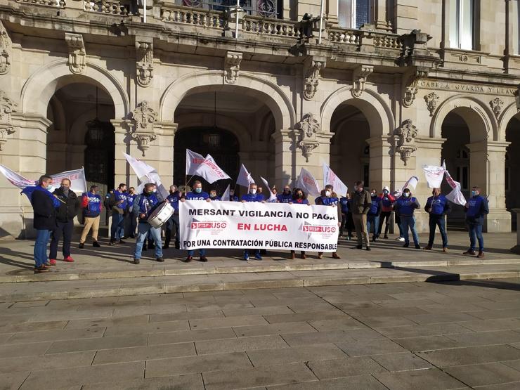 Concentración de vixiantes de seguridade na praza de María Pita. USO 