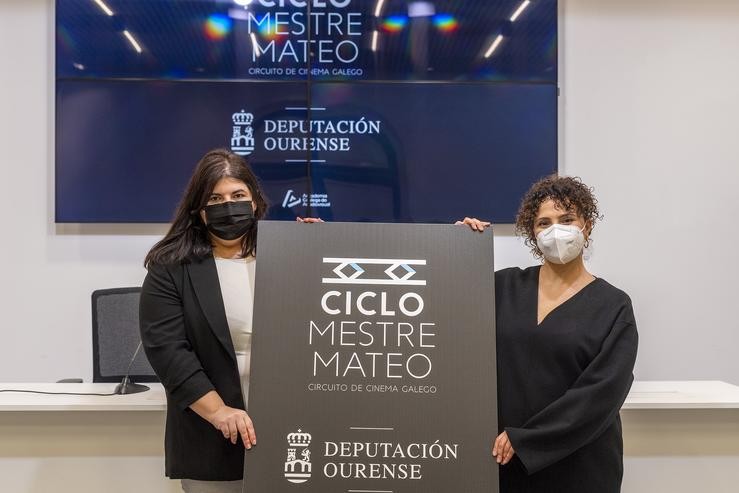 A deputada de Cultura da Deputación de Ourense, Patricia Torres, participa na presentación do ciclo de cinema Mestre Mateo 
