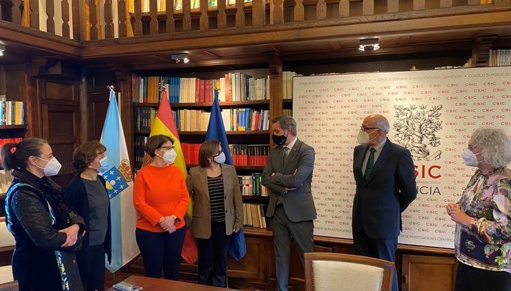 O delegado do Goberno en Galicia, José Miñones, reúnese con investigadoras do CSIC con motivo do Día da Muller e a Nena na Ciencia. DELEGACIÓN DO GOBERNO / Europa Press
