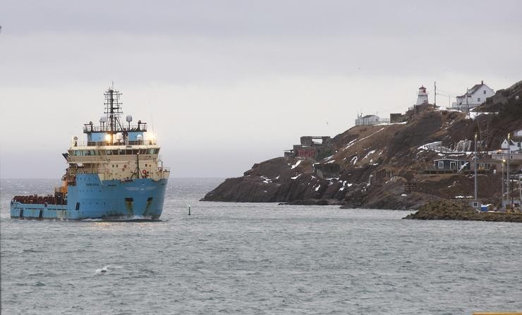 O buque canadense ?Nexus? chega ao Porto de San Xoán de Terranova, a 18 de febreiro de 2022, en San Juan, Terranova (Canadá). Os barcos co tres sobreviventes e o nove corpos recuperados tras o naufraxio do pesqueiro con base en Marín (Pontev. PAUL DALY - Europa Press 