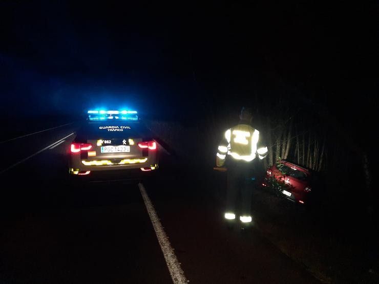 Accidente de tráfico en Xermade, Lugo, cunha muller de 79 anos falecida. GARDA CIVIL DE LUGO 