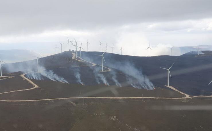 Incendio en Lubián (Zamora).. BRIF TABUYO / Europa Press